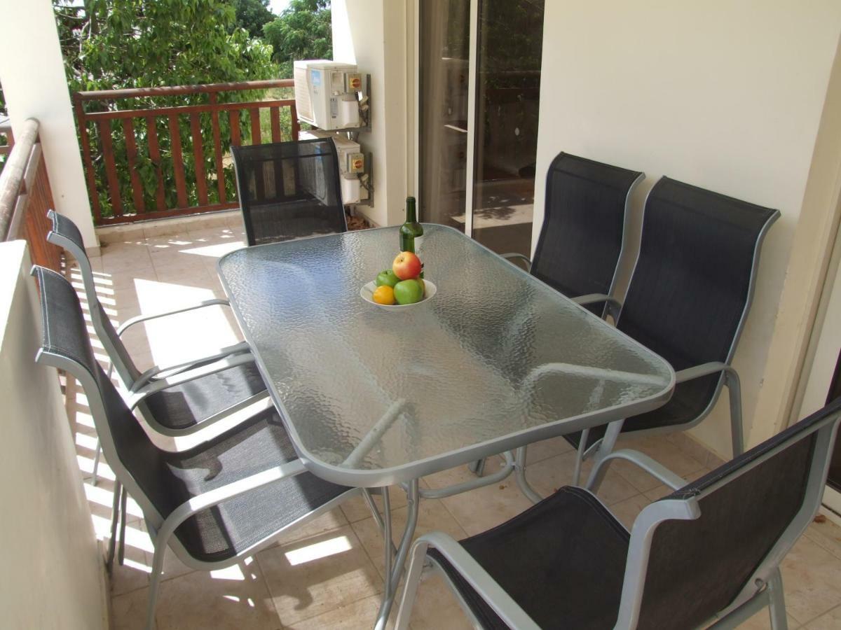 2 Bedroom Poolside Apartment E9 Пейя Экстерьер фото